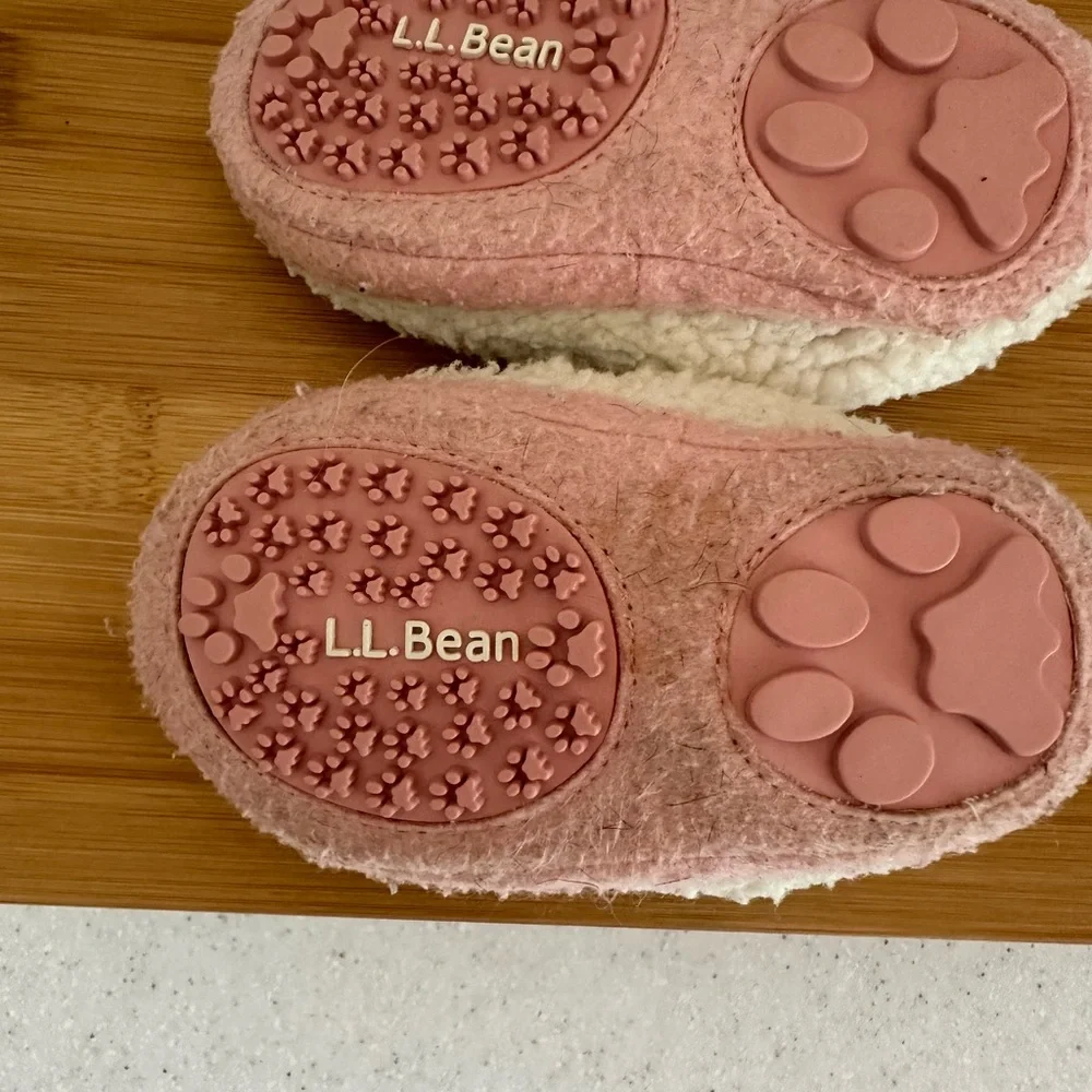 COPY - L.L.Bean Toddler Size 3/4 Animal Paws Slippers. White & Pink Bunny!